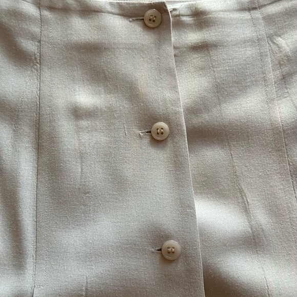 DKNY SILK Button Down SKIRT Size 12 Cream/Subtle Yellow Tone PLEATED Business - Picture 4 of 16